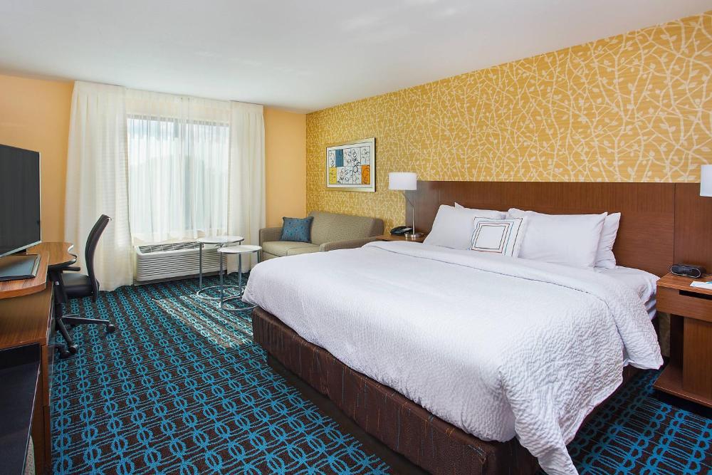 King Room with Sofa Bed interior